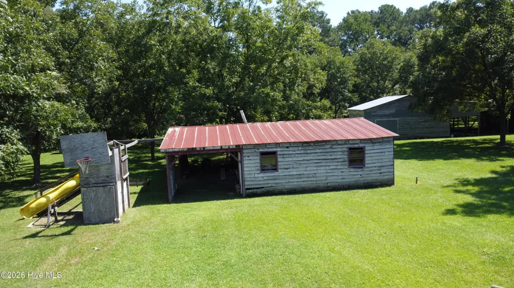 980 Ball Road Washington, NC 27889