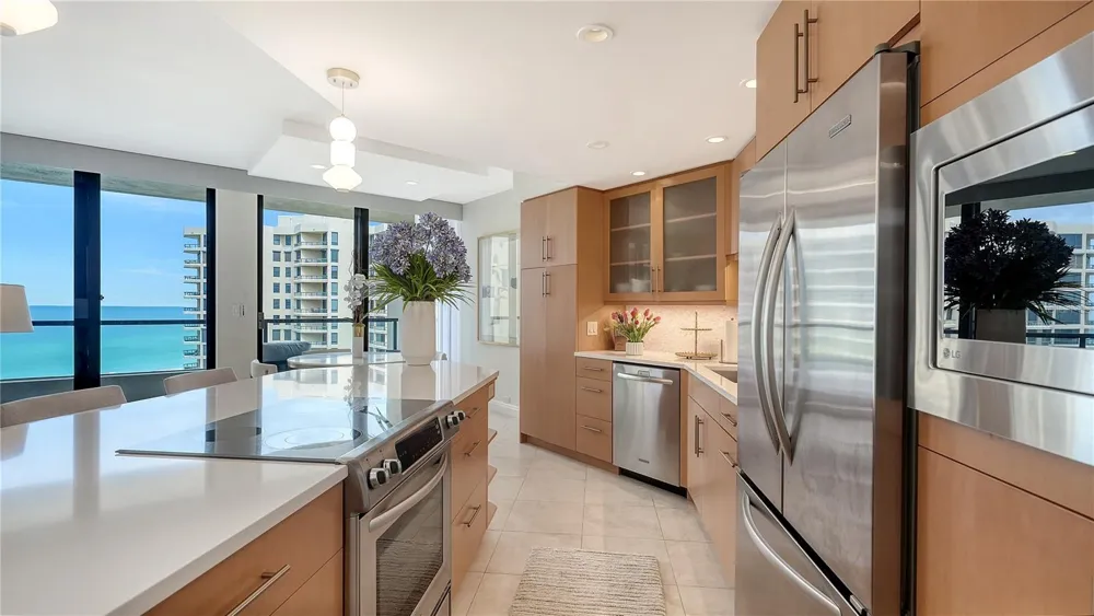 1211 GULF OF MEXICO DRIVE #603 Longboat Key, FL 34228