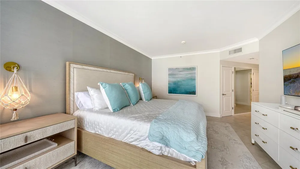 1211 GULF OF MEXICO DRIVE #603 Longboat Key, FL 34228