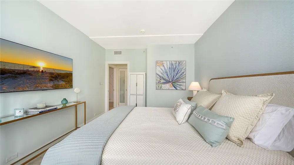 1211 GULF OF MEXICO DRIVE #603 Longboat Key, FL 34228