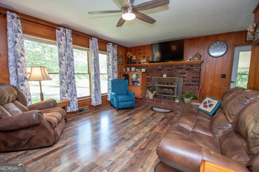 124 Marty LN LaGrange, GA 30240
