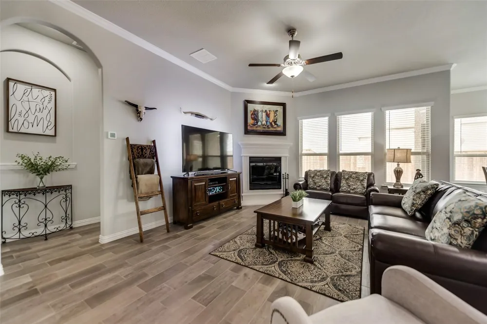 639 Devonshire Drive Fate, TX 75189