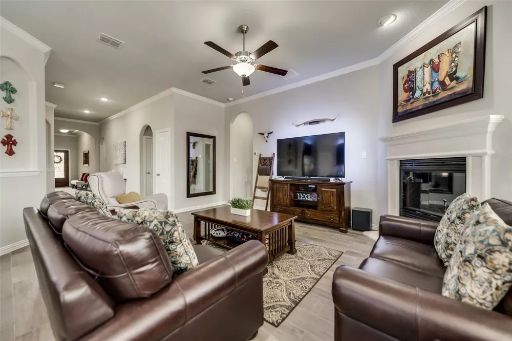 639 Devonshire Drive Fate, TX 75189