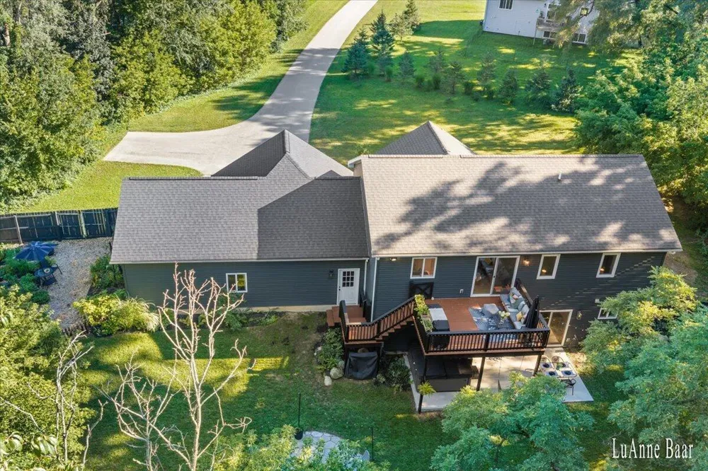 2939 5 Mile Road NE Grand Rapids, MI 49525
