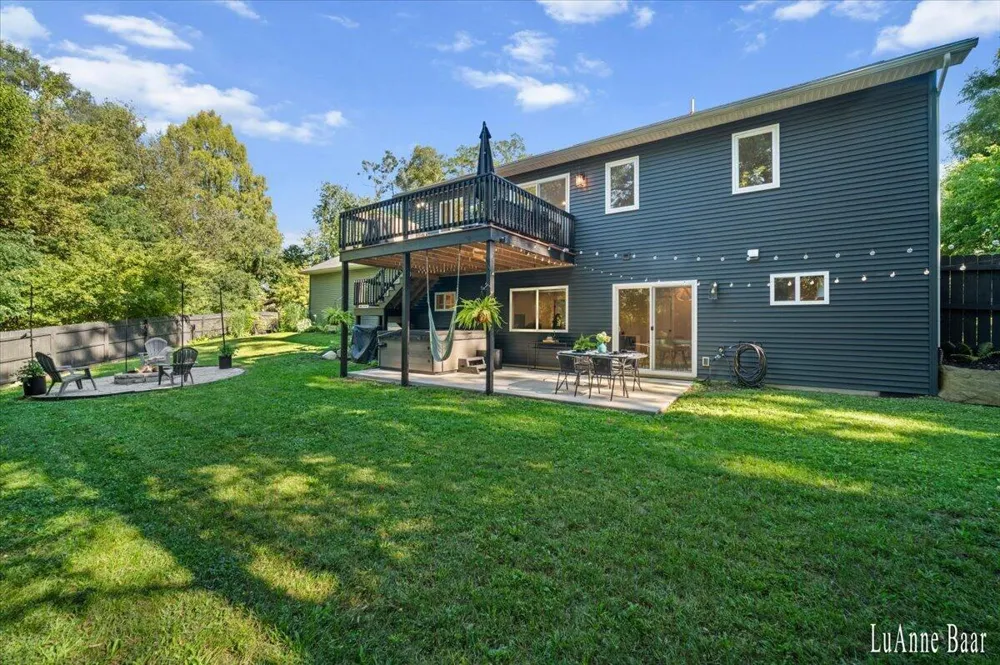 2939 5 Mile Road NE Grand Rapids, MI 49525