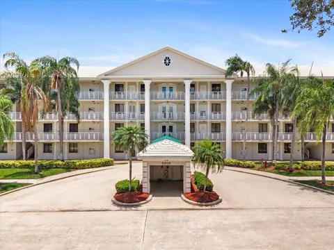 6205 BALBOA CIRCLE #102