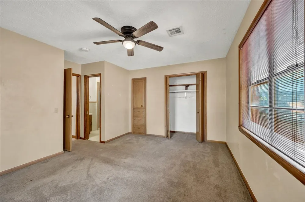 108 W Paul Street Elmore City, OK 73433