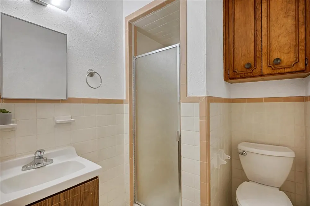 108 W Paul Street Elmore City, OK 73433