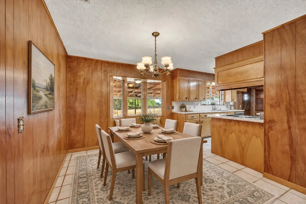 108 W Paul Street Elmore City, OK 73433