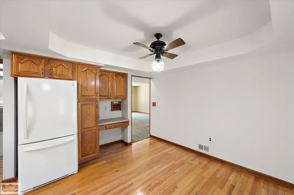 5075 Caraway Drive Sterling Heights City, MI 48314