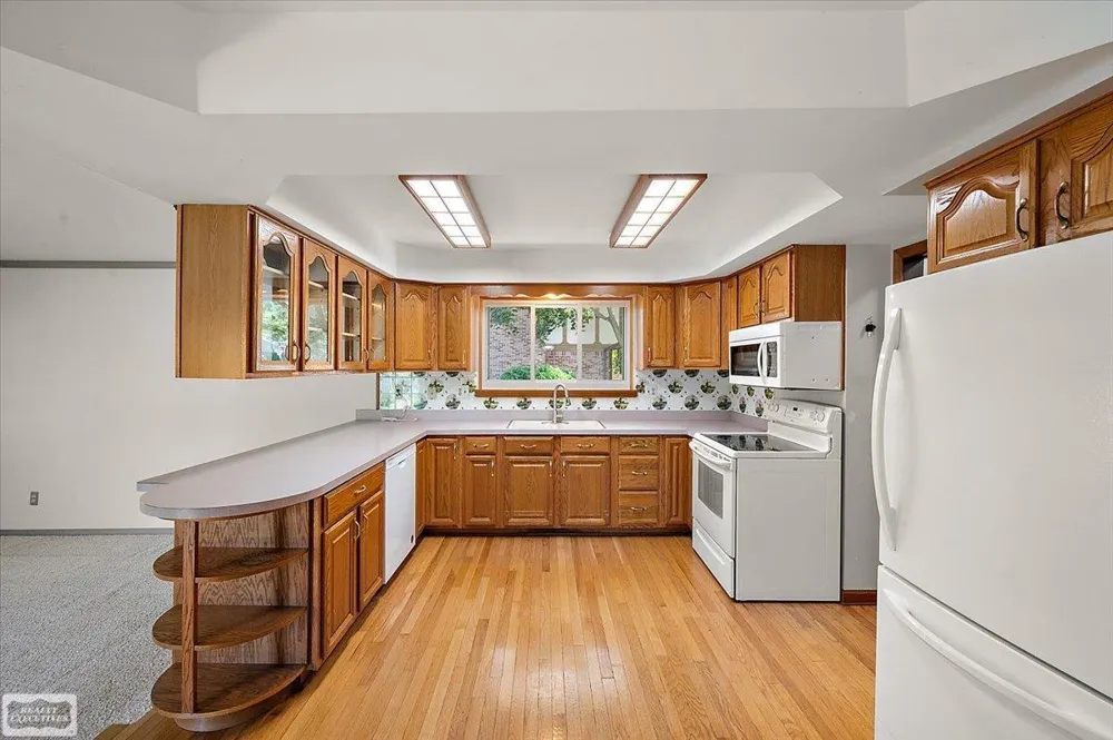 5075 Caraway Drive Sterling Heights City, MI 48314