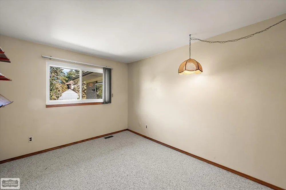 5075 Caraway Drive Sterling Heights City, MI 48314