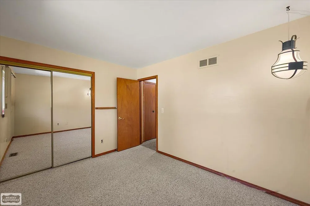 5075 Caraway Drive Sterling Heights City, MI 48314