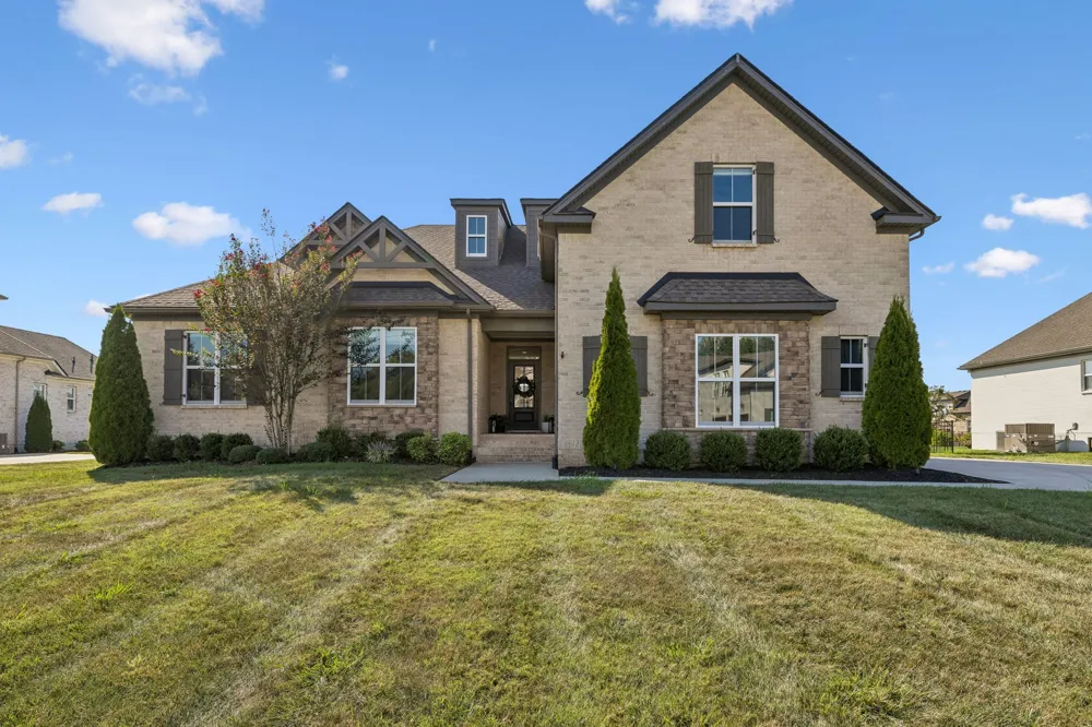1121 Pretender Way Columbia, TN 38401