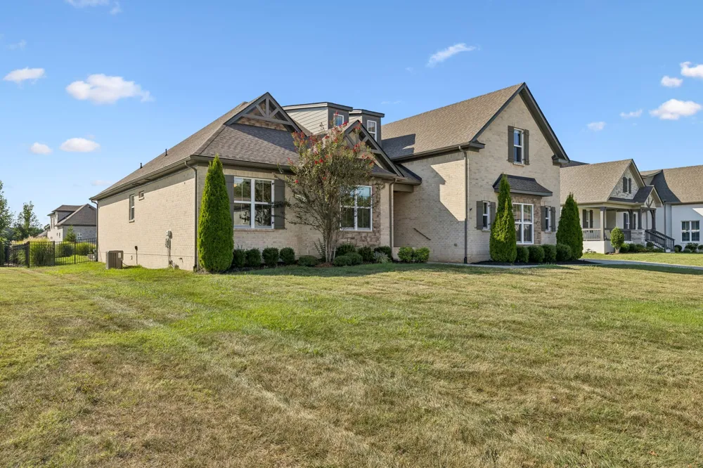 1121 Pretender Way Columbia, TN 38401