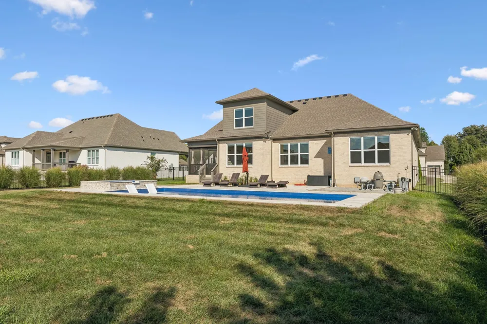 1121 Pretender Way Columbia, TN 38401