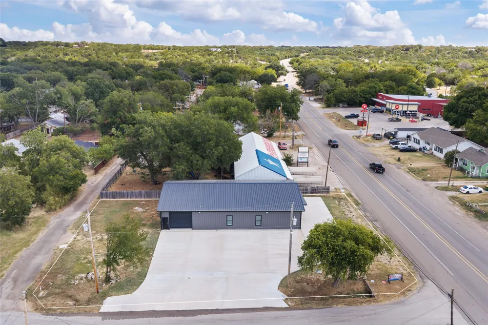 801 E Avenue C Valley Mills, TX 76689
