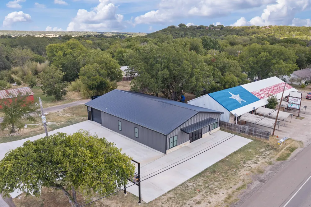 801 E Avenue C Valley Mills, TX 76689