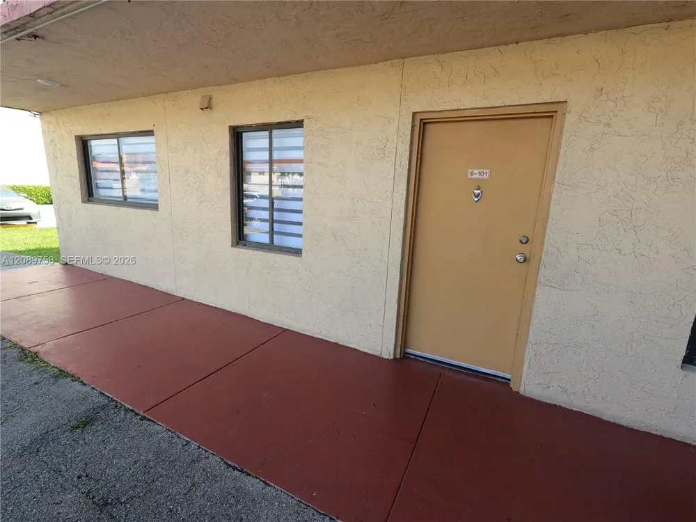 9911 W Okeechobee Rd #1-101 Hialeah Gardens, FL 33016