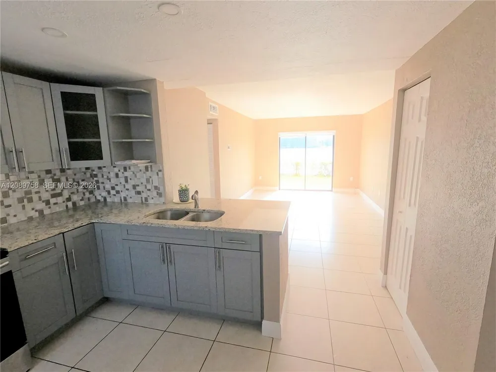 9911 W Okeechobee Rd #1-101 Hialeah Gardens, FL 33016