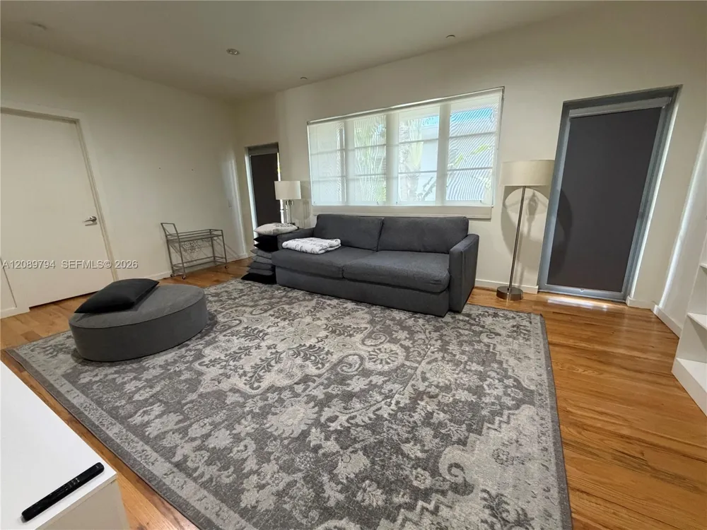 1551 Lenox Ave #7 Miami Beach, FL 33139