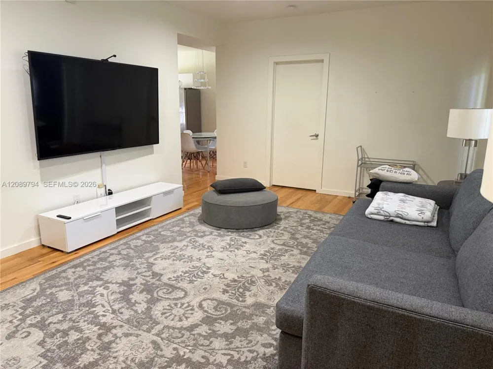 1551 Lenox Ave #7 Miami Beach, FL 33139