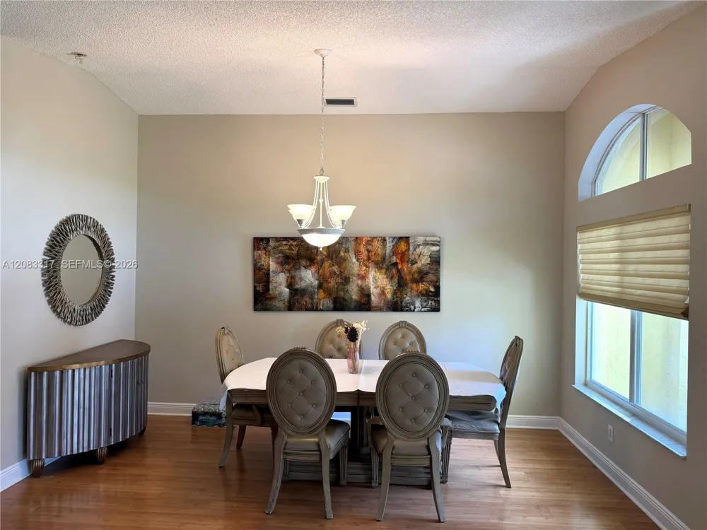 1738 SW 108th Way Davie, FL 33324