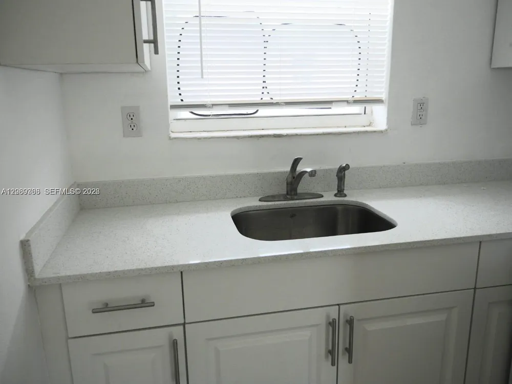 55 W 9th St #1 Hialeah, FL 33010