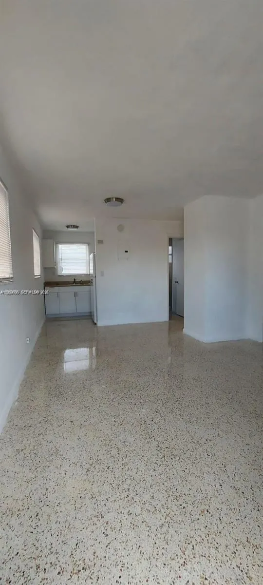 55 W 9th St #1 Hialeah, FL 33010
