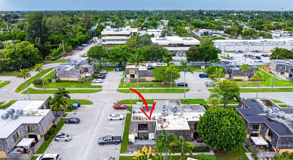 322 Lake Arbor Drive Palm Springs, FL 33461
