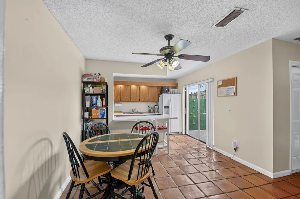 322 Lake Arbor Drive Palm Springs, FL 33461