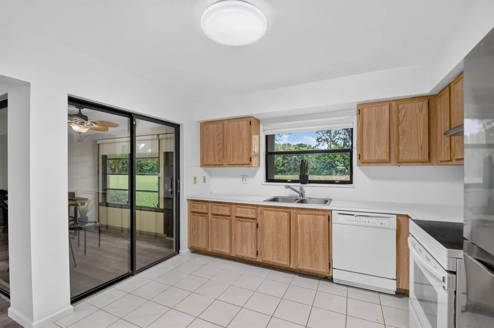 9965 PAPAYA TREE TRAIL #A Boynton Beach, FL 33436