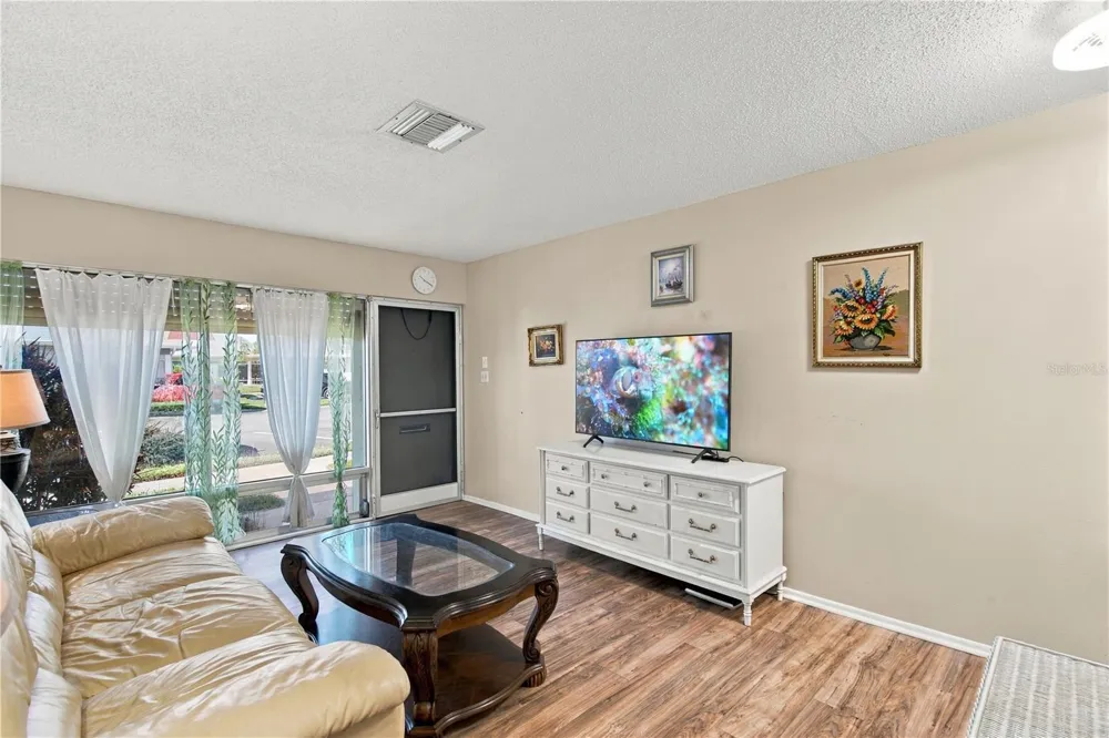 4359 TAHITIAN GARDENS CIRCLE #B Holiday, FL 34691