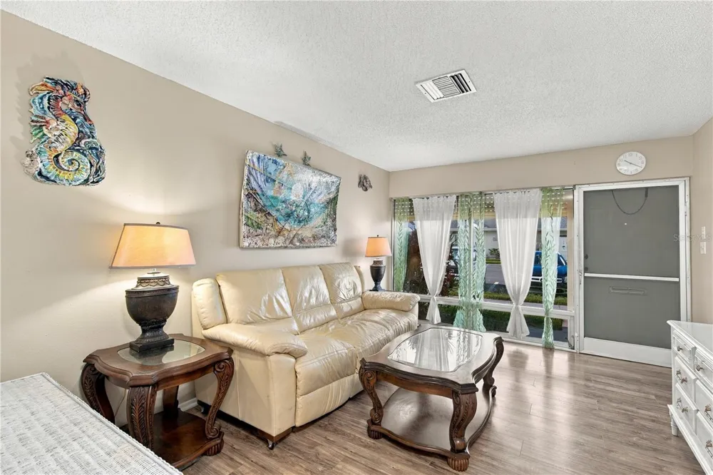4359 TAHITIAN GARDENS CIRCLE #B Holiday, FL 34691