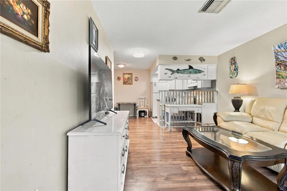 4359 TAHITIAN GARDENS CIRCLE #B Holiday, FL 34691
