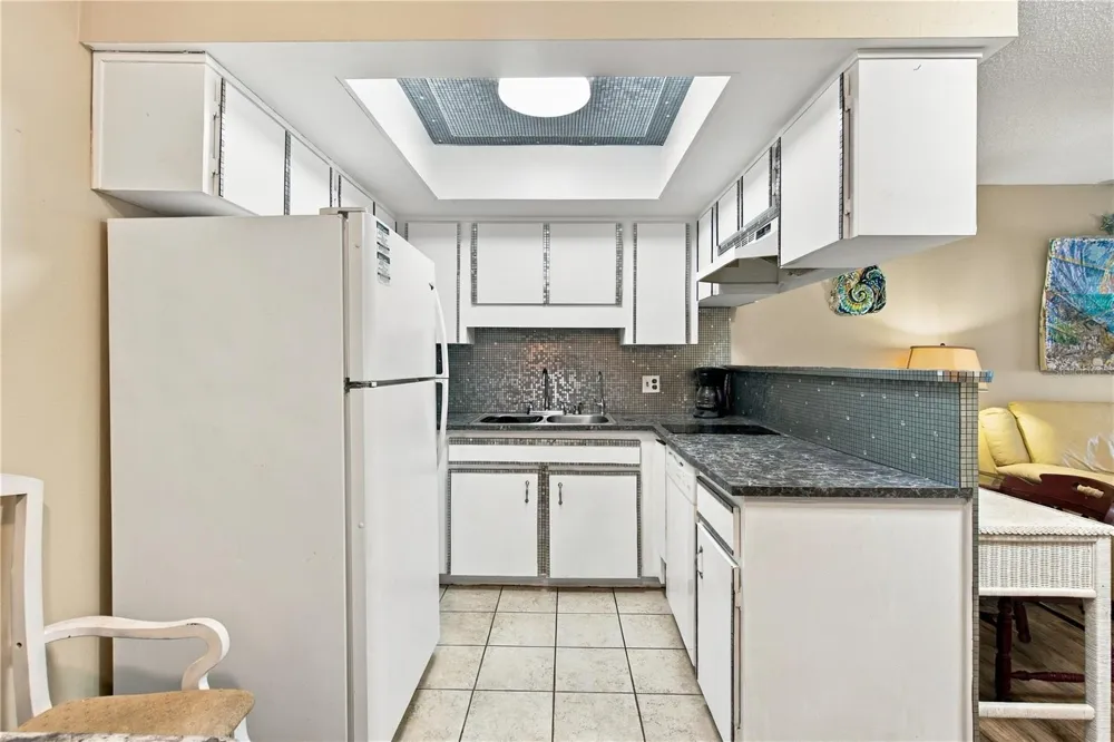 4359 TAHITIAN GARDENS CIRCLE #B Holiday, FL 34691