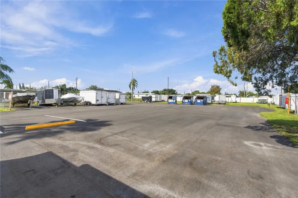 4359 TAHITIAN GARDENS CIRCLE #B Holiday, FL 34691