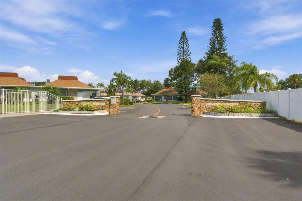 4359 TAHITIAN GARDENS CIRCLE #B Holiday, FL 34691