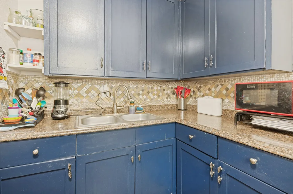 2421 Boyd Street Dallas, TX 75224