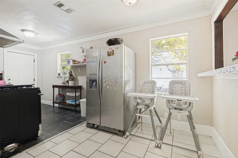 2421 Boyd Street Dallas, TX 75224
