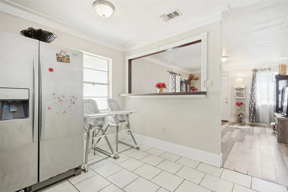 2421 Boyd Street Dallas, TX 75224