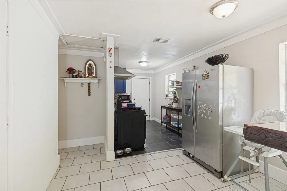 2421 Boyd Street Dallas, TX 75224