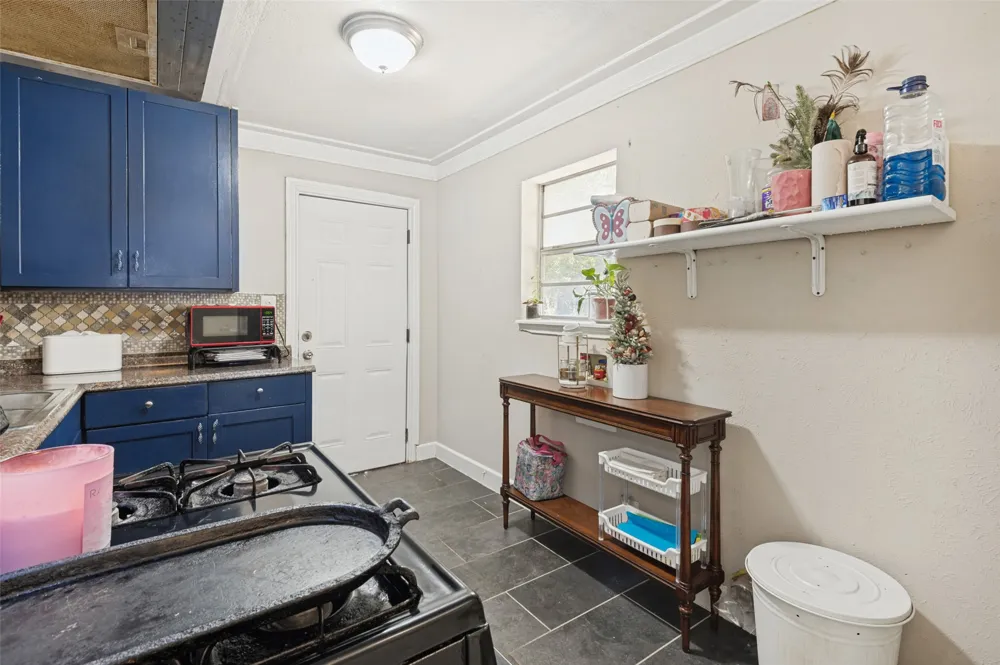 2421 Boyd Street Dallas, TX 75224