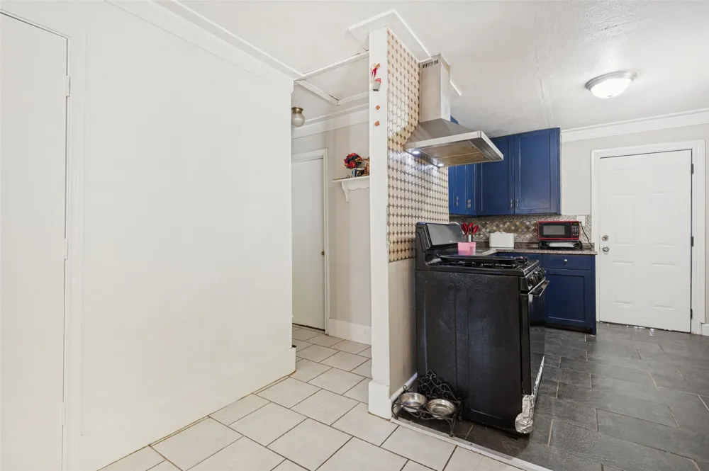 2421 Boyd Street Dallas, TX 75224