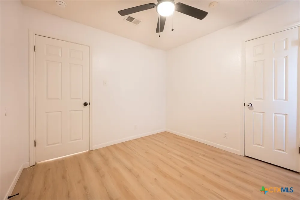 5202 Birdcreek Drive Killeen, TX 76543