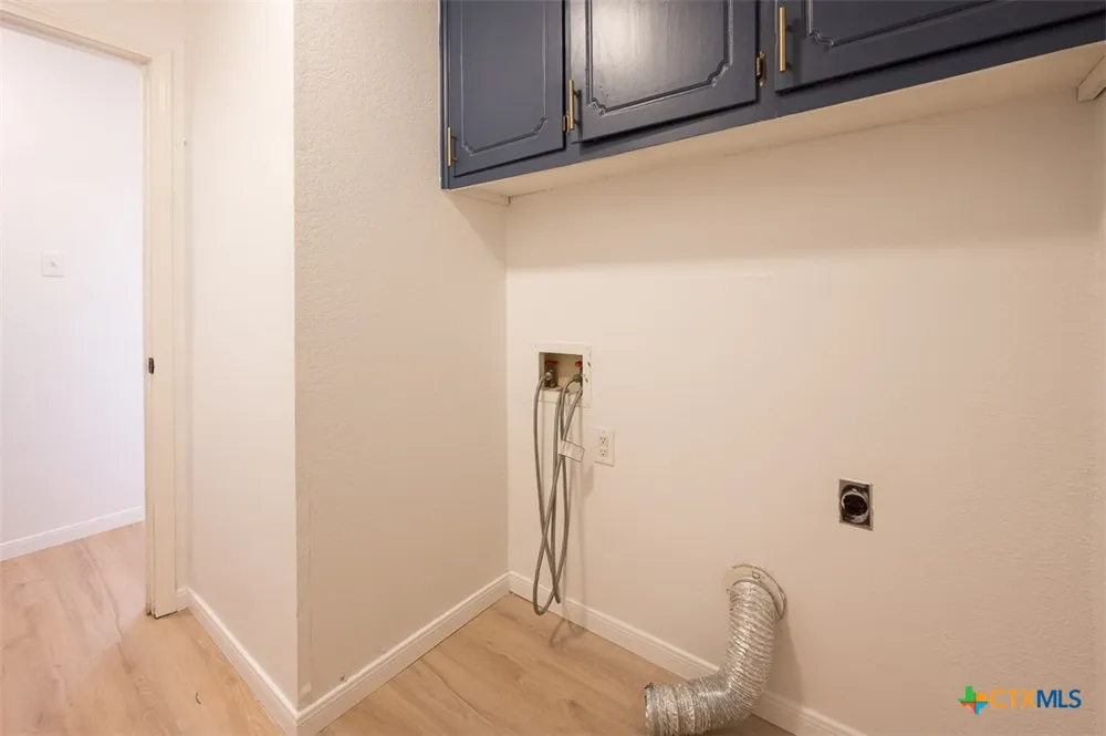 5202 Birdcreek Drive Killeen, TX 76543
