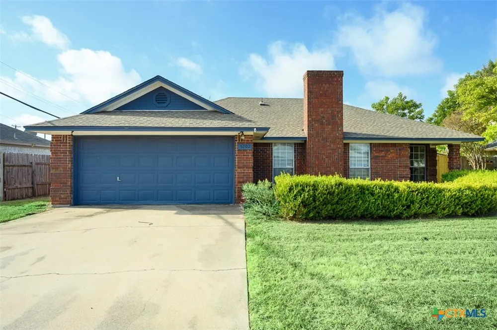 5202 Birdcreek Drive Killeen, TX 76543