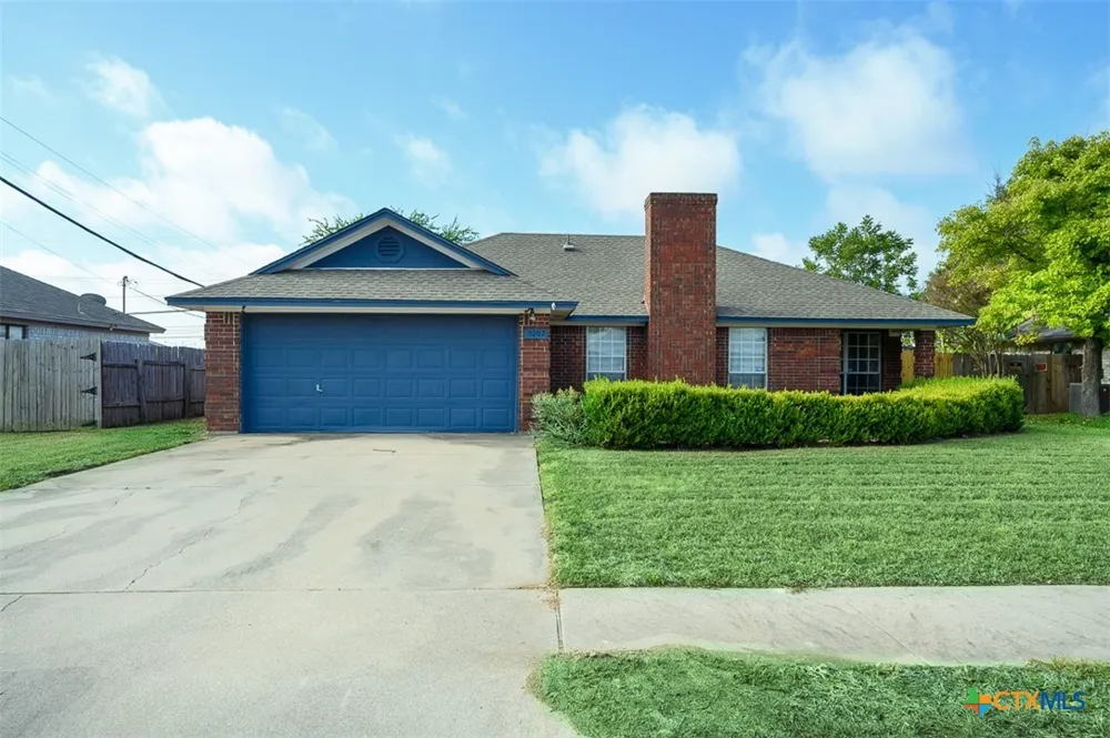 5202 Birdcreek Drive Killeen, TX 76543