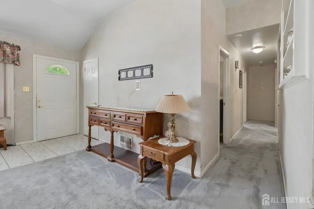29 Joyce Place Sayreville, NJ 08859