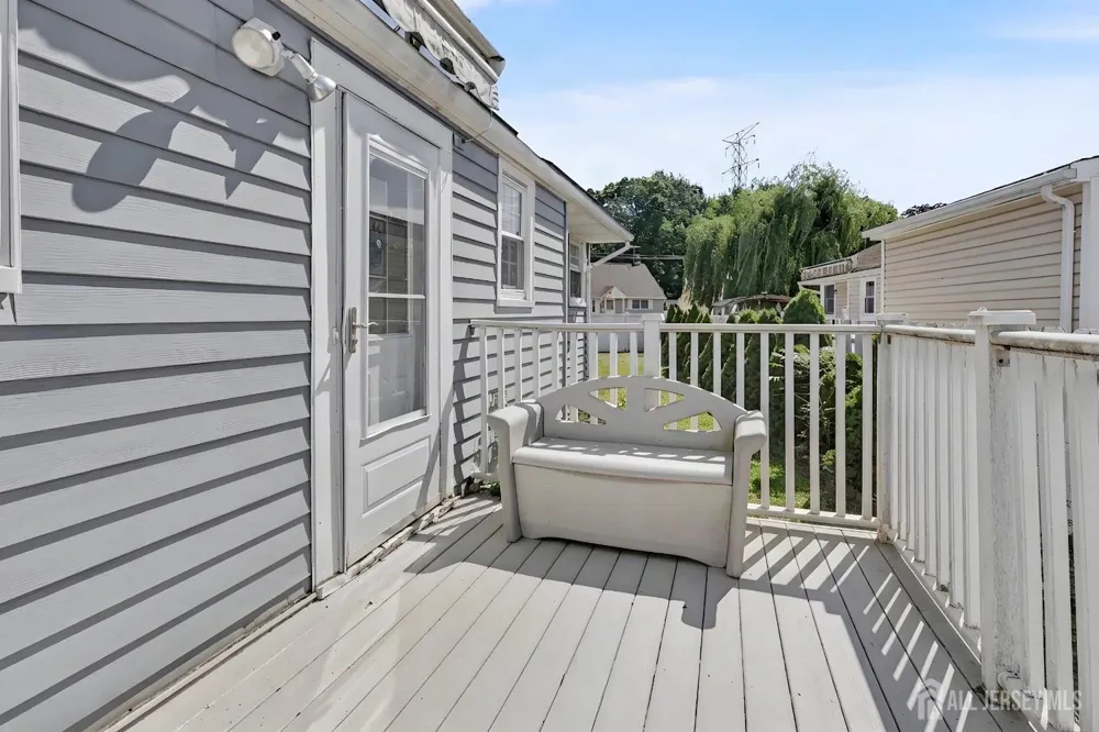 29 Joyce Place Sayreville, NJ 08859
